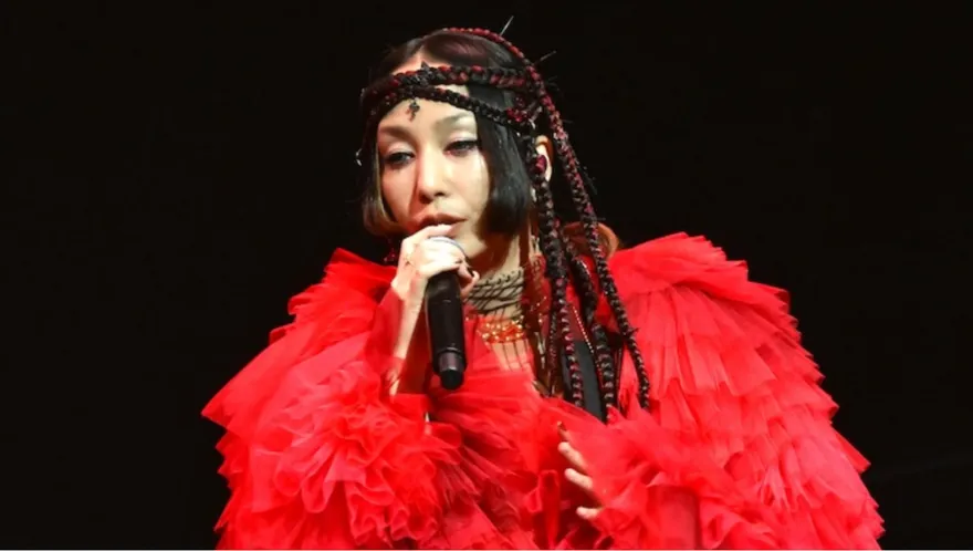 中島美嘉開唱突「鎖喉」中斷演出　3度致歉：沒想到會發生