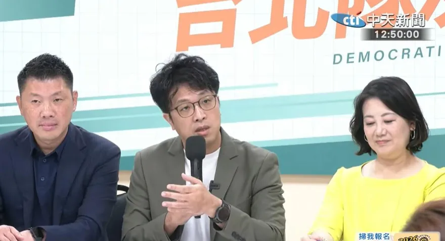姓名貼遭酸垃圾！他反擊：老鼠不吃沈伯洋！