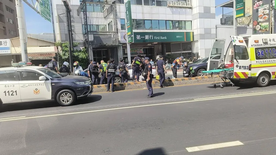 終點站是監獄！台北惡煞強盜逃台南　悍警當街破窗逮人