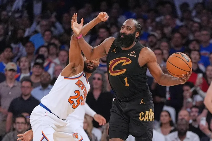NBA/哈登「監視器防守」成箭靶！前騎士成員嗆：滾去坐板凳學習