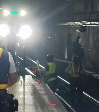 台鐵板橋站驚傳軌道有人！　列車緊急煞車一度延誤