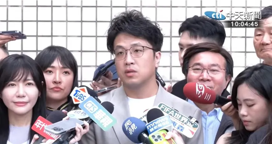 沈伯洋拋南港問題！包正豪搬出這人也講過：黑熊會崩潰