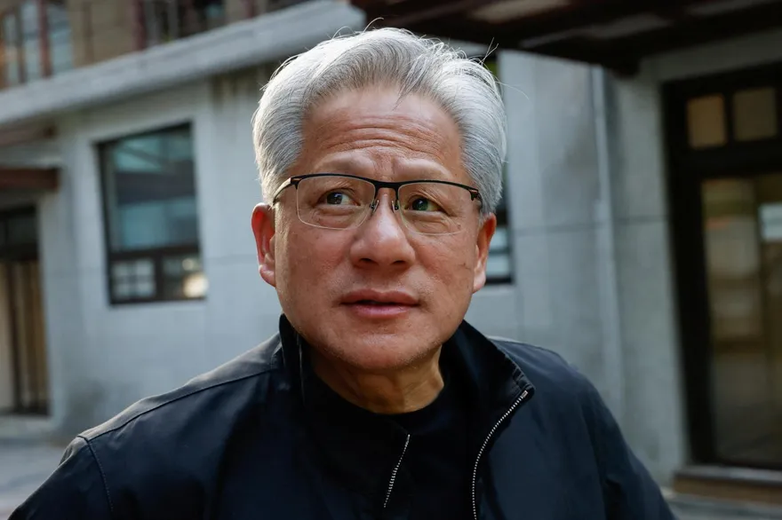 外媒專訪黃仁勳：不會撤出大陸市場　在台灣將有「更大據點」