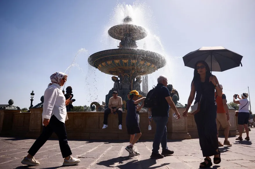 熱浪襲西歐！多國創5月最高溫紀錄　39℃民眾撐不住擬裝冷氣