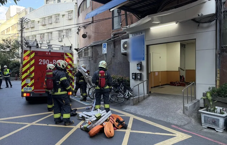 新北板橋護理之家火警　天然氣管線噴火花幸無人傷