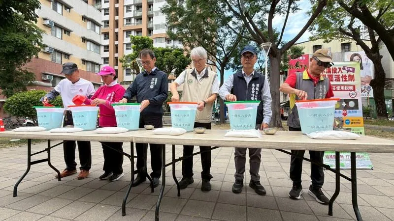 高雄爆登革熱警訊！防疫團隊教「一桶水」在家滅孓