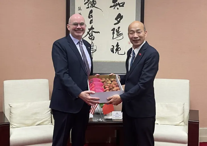 谷立言拜會韓國瑜　感謝立院通過7800億軍購條例