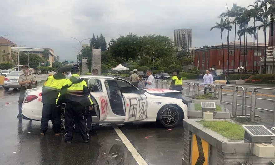 永和民宅火警男子疑自焚亡　生前曾開車鬧AIT撞總統府