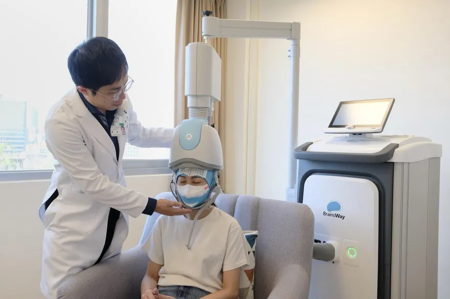 難治型憂鬱症新解方！「深層磁刺激」助患者打破治療僵局