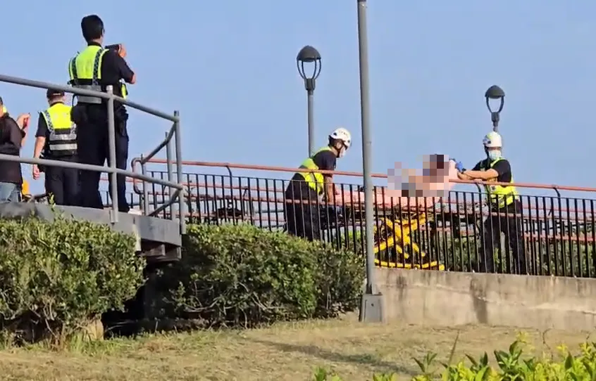 台中望高寮出事！女看夜景失足墜25米邊坡　警消火速救援