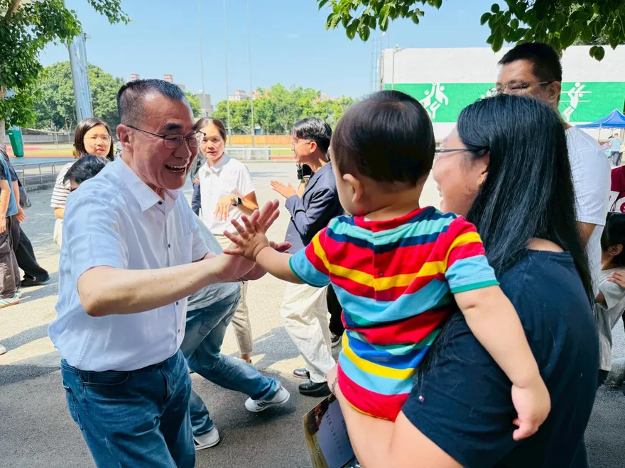 黃仁勳拋出個「Maybe」　李四川、蘇巧慧駁火了