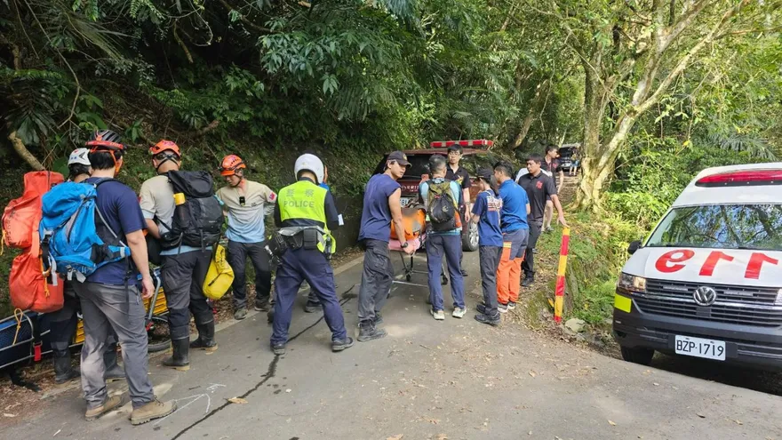 新北三峽山區登山客遭蜂螫　3人受傷警消急救援