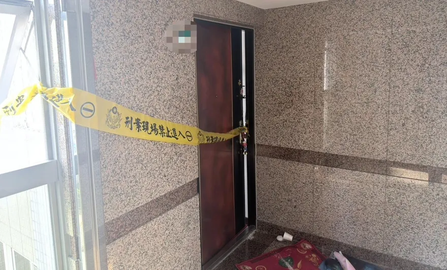 新北板橋民宅飄異味　獨居女倒臥沙發明顯死亡