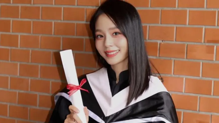 孫淑媚碩士畢業了！超凍齡學士照曝　網驚：好扯像20歲