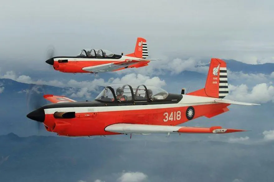 T-34教練機墜毀、2飛行員殉職　檢方緊急赴現場勘驗