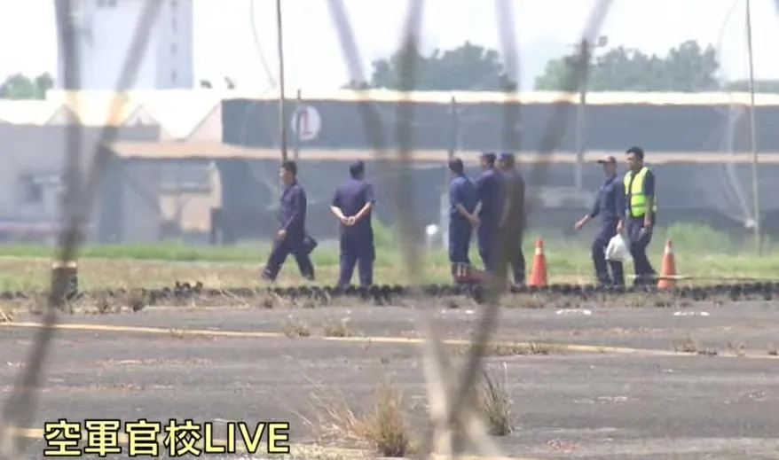一語成讖！殉職飛官盧季佑5年前嘆「開T-34在玩命」竟成真