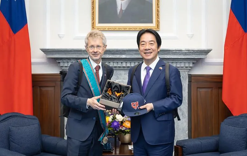 再續挺台前緣！曾喊「我是台灣人」　捷克議長獲賴清德授勳