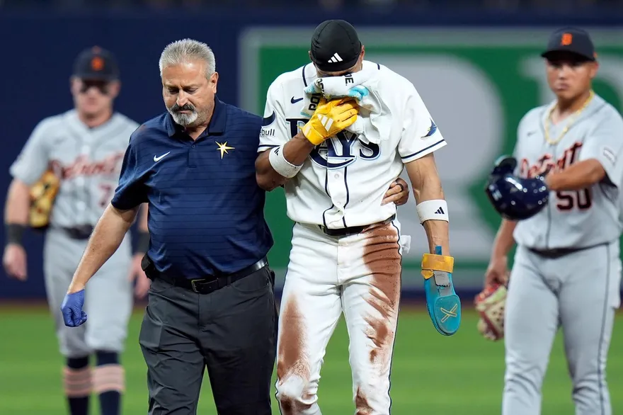 MLB/光芒快腿出意外　衝上二壘「嘴唇爆血」送醫縫針