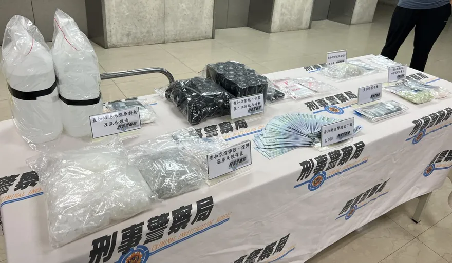 影/通緝男設喪屍菸彈分裝場　警逮3人查獲巨量毒品