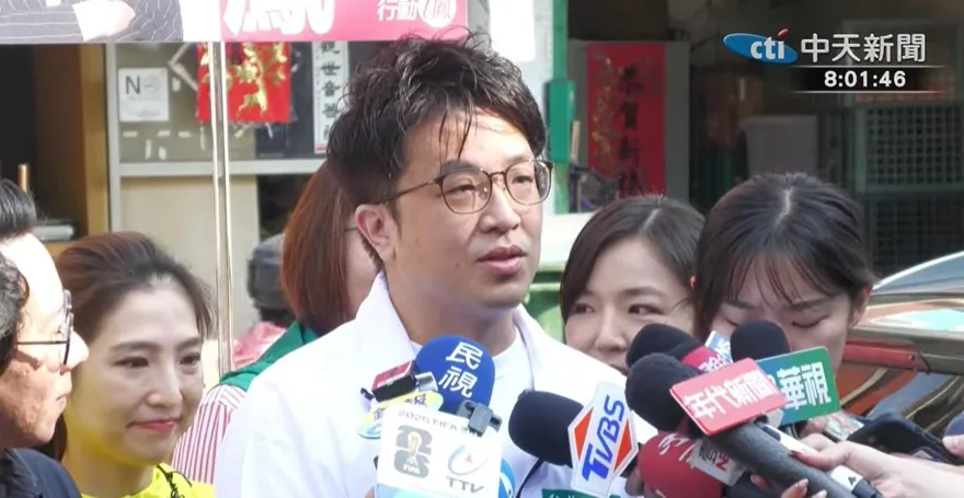 追打「蔣市府週末發新聞稿」議題　沈伯洋拋公務員減壓5政見