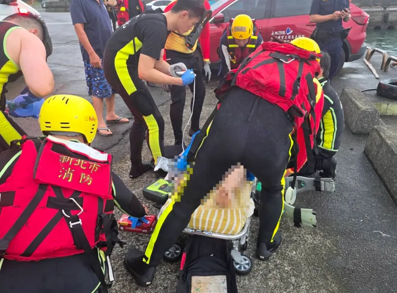 福隆海水浴場溺水悲劇　24歲俄籍男遭浪捲走送醫不治