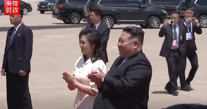 睽違7年！習近平今午抵平壤訪問　金正恩夫婦親到機場迎接