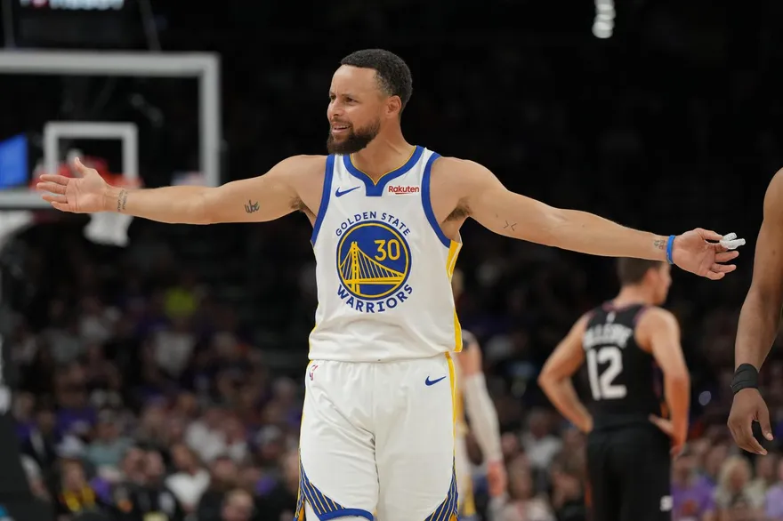 NBA/自認史上最佳控衛！柯瑞點名唯一對手：頂多就是魔術強森