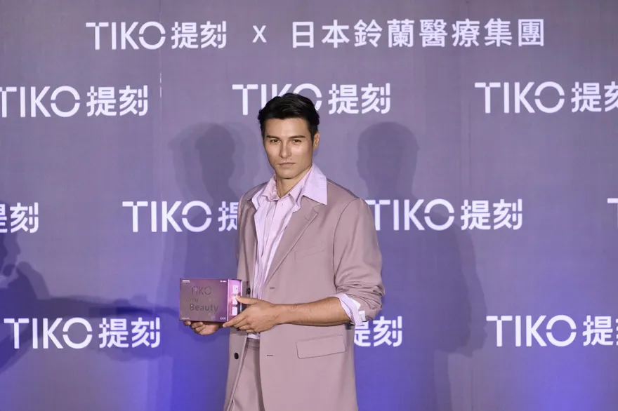 累到睡不飽！鳳小岳手握7代言狂賺千萬　罕吐一度想放棄演戲
