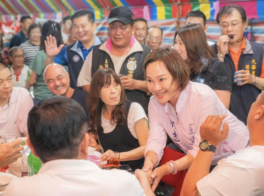 高雄市長最新民調出爐！賴瑞隆贏柯志恩　「2族群」成影響選情槓桿