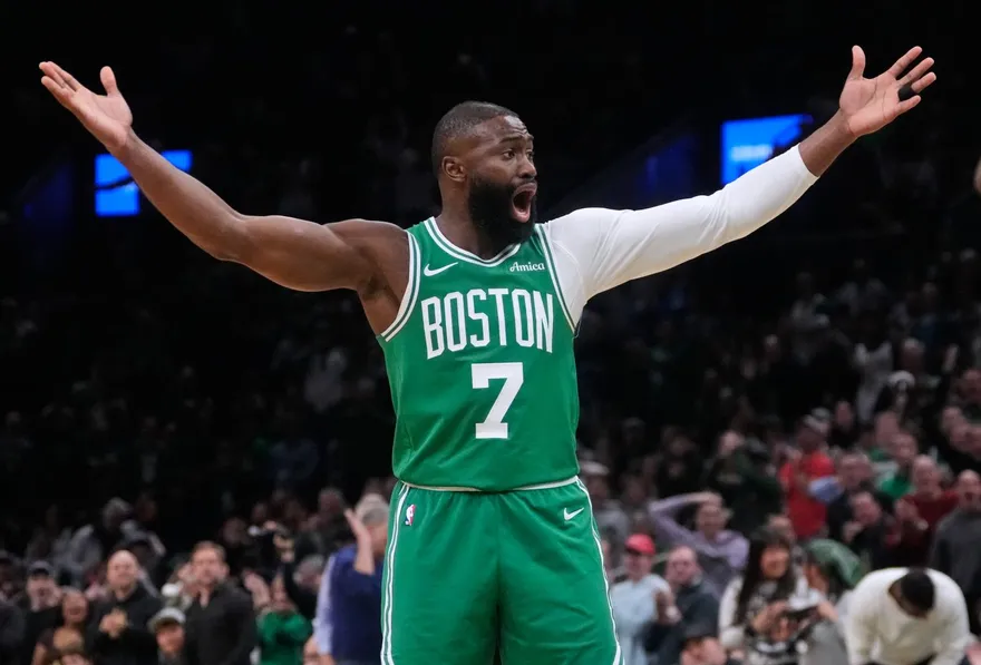 NBA/「雙探花」真要拆了？綠衫軍瘋搶字母哥　布朗恐成交易籌碼