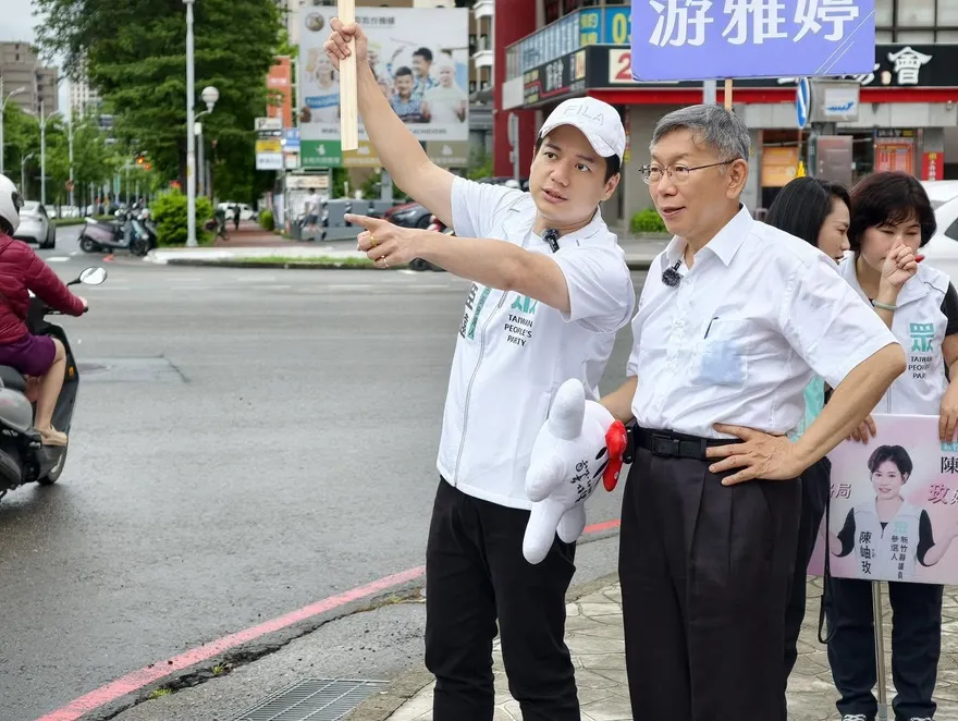 站路口挺邱臣遠攻竹北！柯文哲喊：勢在必行、勢在必得