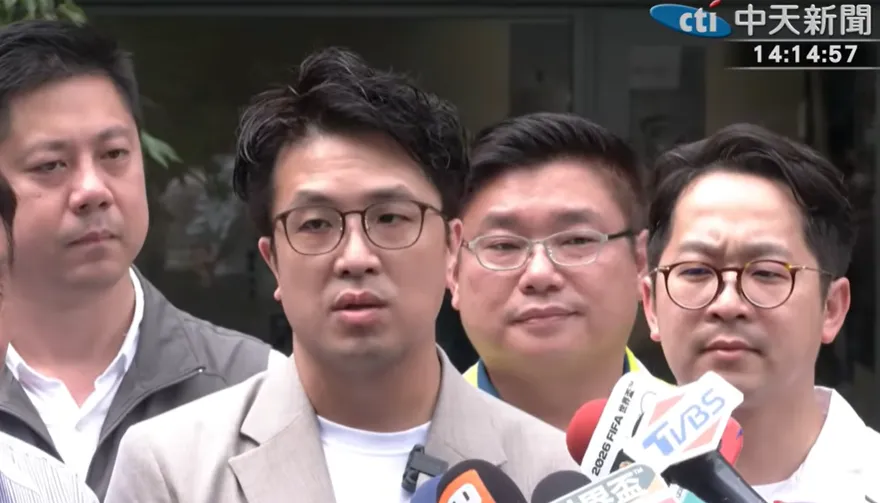 才稱賴清德要多練！沈伯洋PK戰鬥陀螺冠軍0比4遭慘電