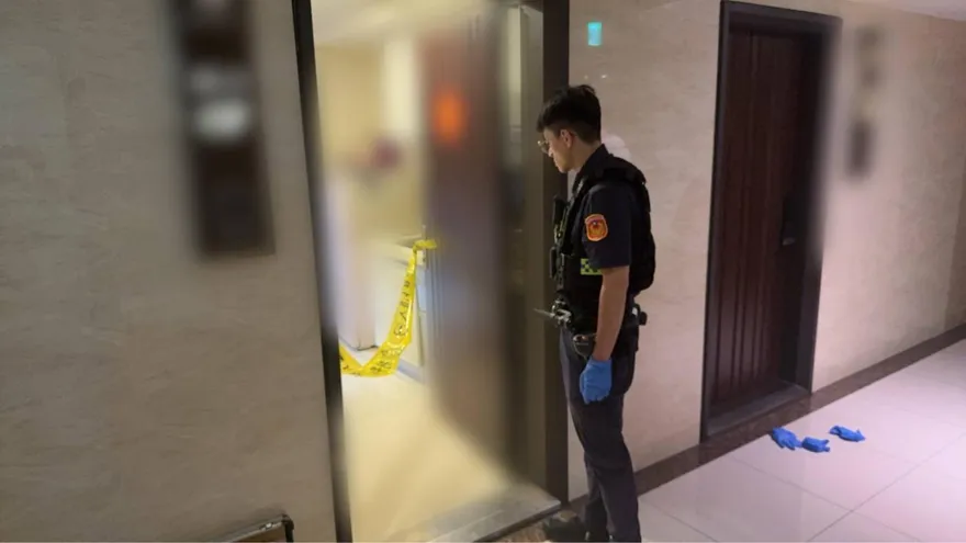 新莊男疑伴屍吸毒神智不清遭逮！同居女倒臥床死亡多時