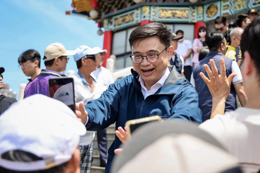 民進黨臉書遭出征！專訪「最優質候選人」賴瑞隆　網轟：鐵拳教育看了沒