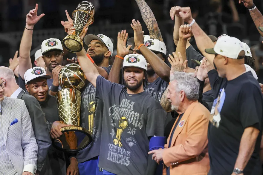 NBA/降薪1億美元換冠軍無悔　布朗森霸氣喊話：遊行後準備衛冕