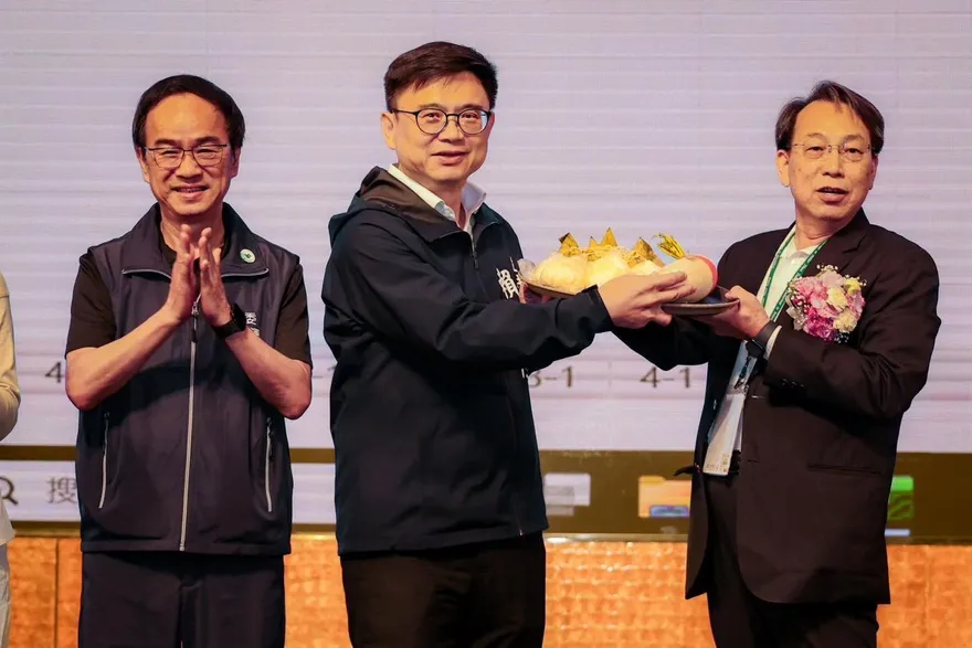 賴瑞隆大勝兩成？楊智伃酸爆：夢回大罷免大成功？