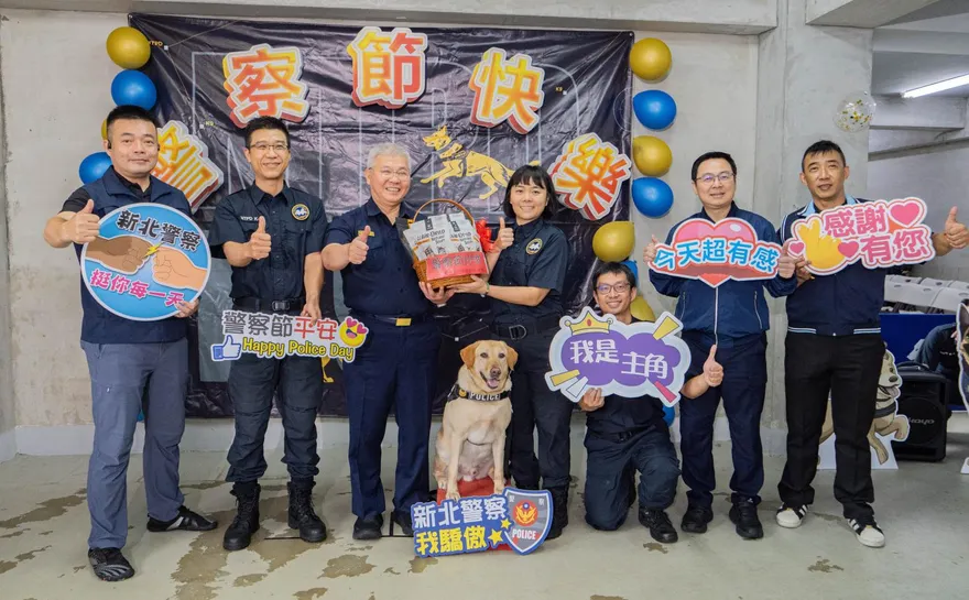 靠鼻子就賺進億元！警犬KENJI立神功　方仰寧親自授勳