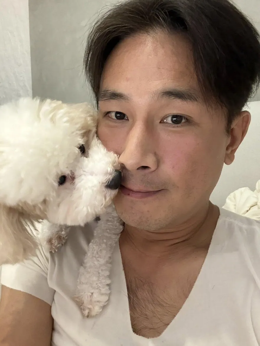 傅子純逝世後愛犬「異常舉動」！遺孀淚喊：老公你來過嗎