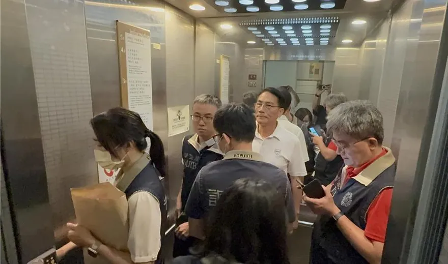 檢調偵辦宜蘭消防局餐會核銷不實　局長徐松奕50萬元交保