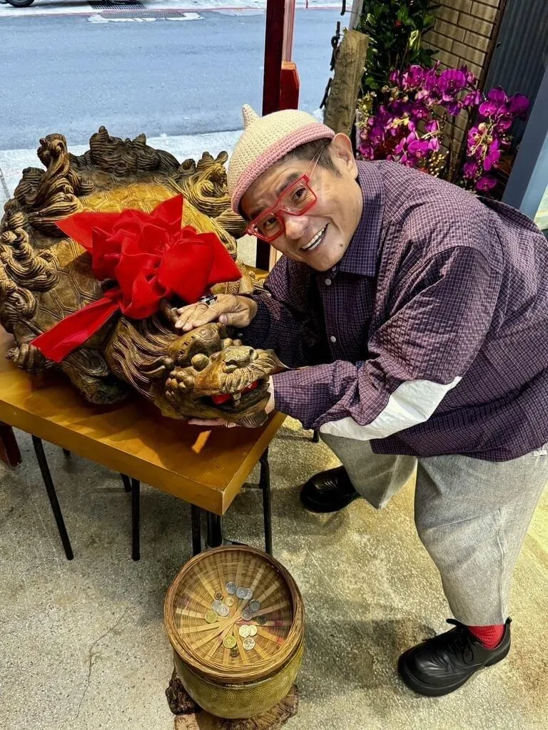許效舜揭黑暗期！昔雙膝開刀前「痛到後台大哭」超無助