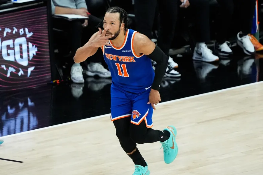 NBA/火藥味十足！尼克奪冠派對高喊挑釁「文班亞馬」粗話