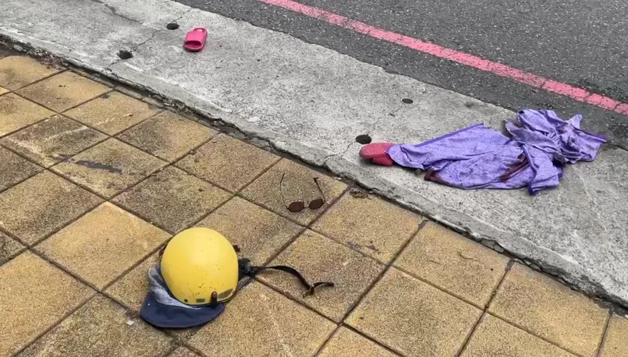影/ 台中預拌車閃避路障！68歲婦遭撞手腳骨折　粽子沾血