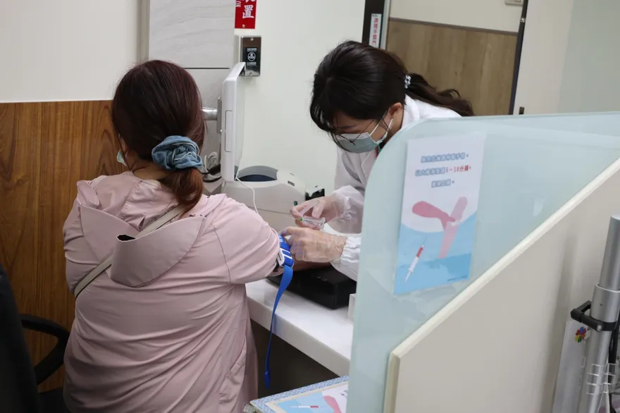 腎結石3個月復發！6旬婦卻揪出副甲狀腺瘤