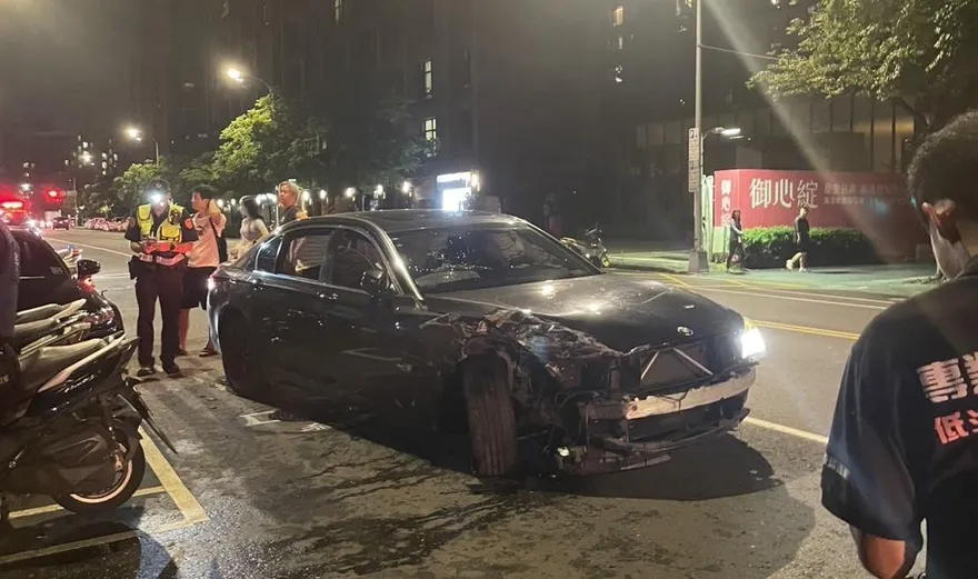 影/北市南港BMW連續衝撞多車　男子毒駕遭逮