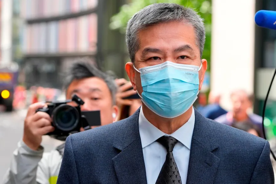 被控監控港異議人士！2華裔男遭英國重判10年、8年有期徒刑