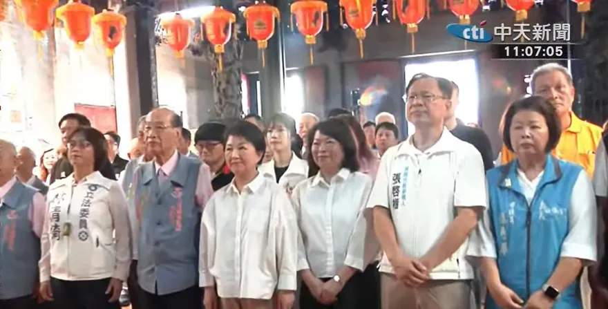 盧秀燕合體黃敏惠！親送「藍白槳」挺張啓楷當選