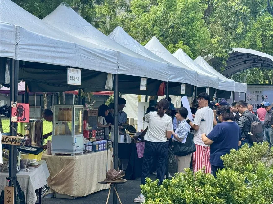 花蓮「光復稻香節」端午拚觀光！台糖冰店喜見超長人龍