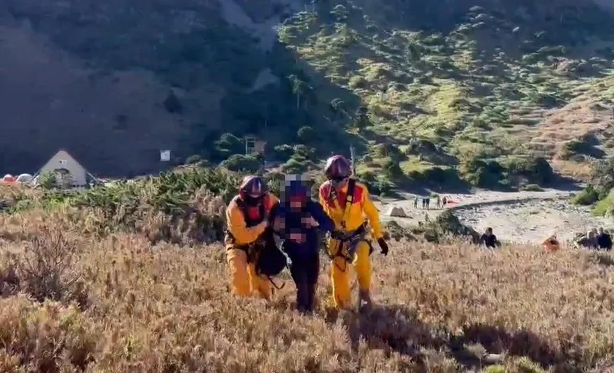 女山友攀南湖大山「高山症狂吐」　黑鷹急救援送醫