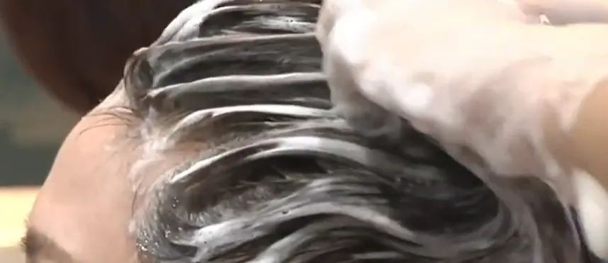 噁！洗完頭包毛巾　美髮師驚吐：細菌狂生比狐臭還臭