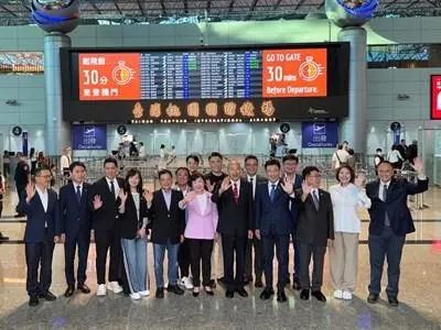 韓國瑜率團訪美！盧秀燕派鄭照新送行「預祝圓滿成功」